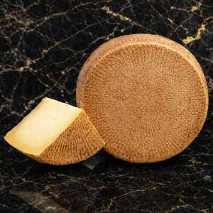 Pecorino Sardo "Montagna" stagionato - Fattorie Gennargentu - Sardegna